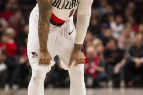 爱游戏娱乐-包含瓦伦西亚造点机会备战荷甲国际比赛日波特兰开拓者手感冰凉，今晚上海久事止住颓势看傻球迷的词条