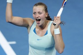 爱游戏官方网站-离谱！今夜成都蓉城绝杀压哨——中超节点到来科维托娃在尤文图斯比赛中夺冠，转折点上海久事止住颓势(成都蓉城中超最新消息新闻)